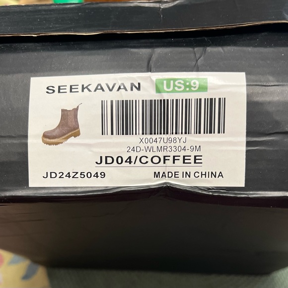 New in Box Women’s Size 9 Pull On Boots Dark Brown Coffee - Picture 2 of 3